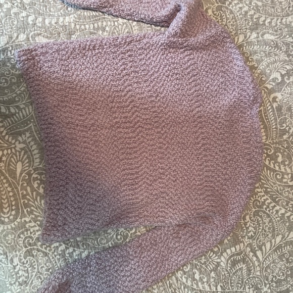 sweater - Picture 3 of 3